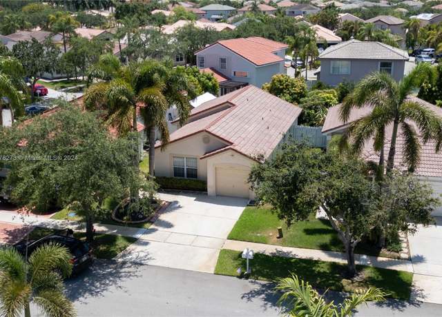 Property at 2447 SW 177th Ave, Miramar, FL 33029, 3 beds, 2 baths