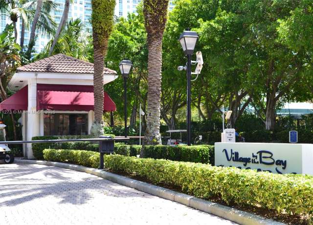 Property at 3225 NE 184th St #10103, Aventura, FL 33160, 2 beds, 2 baths