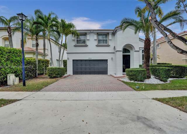 Property at 15651 SW 53rd Ct, Miramar, FL 33027, 3 beds, 3 baths