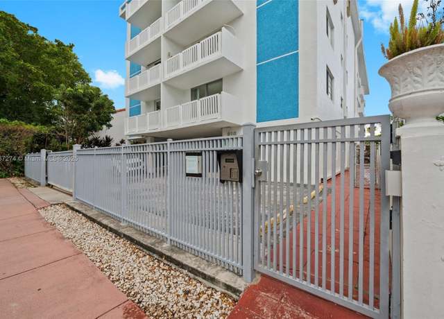 Property at 910 Michigan Ave #403, Miami Beach, FL 33139, 1 bed, 1 bath