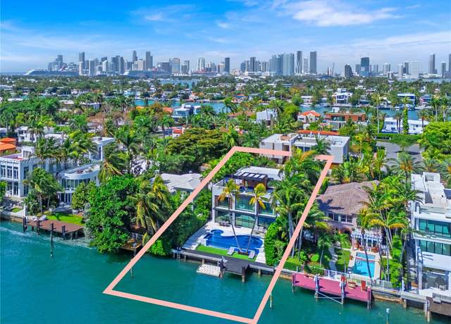 Property at 247 E Rivo Alto Dr, Miami Beach, FL 33139, 6 beds, 6.5 baths