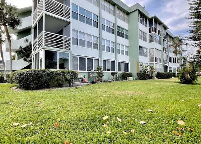 Property at 2751 Taft St #107, Hollywood, FL 33020, 1 bed, 1.5 baths