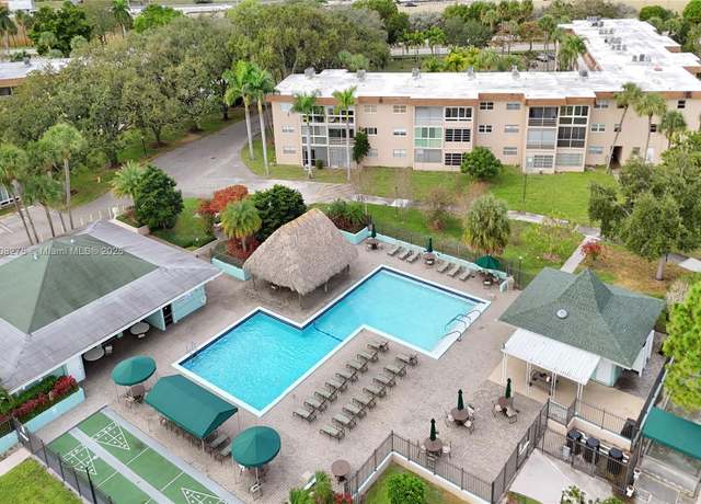 Property at 3508 SW Natura Blvd #304, Deerfield Beach, FL 33441, 1 bed, 1.5 baths