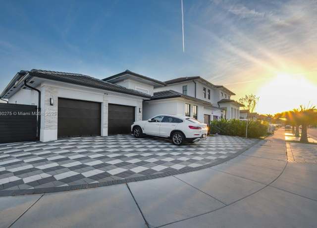 Property at 14500 SW 22nd St, Miami, FL 33175, 4 beds, 3.5 baths