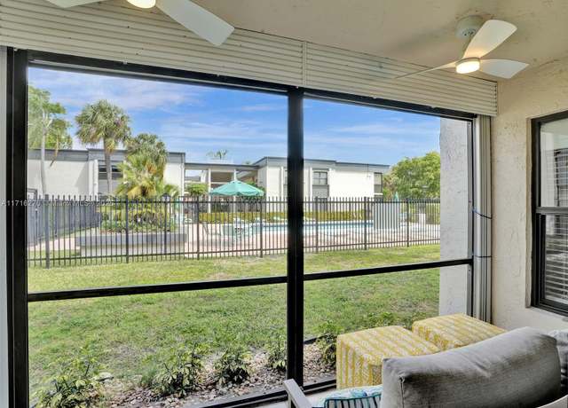 Property at 245 SE 10th St Unit 4B, Deerfield Beach, FL 33441, 2 beds, 2 baths