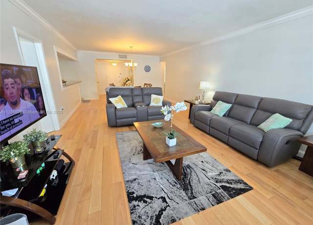 Property at 5825 Collins Ave Unit 2D, Miami Beach, FL 33140, 1 bed, 2 baths