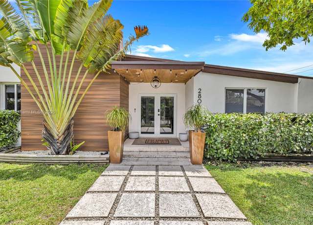 Property at 2801 SW 64th Ave, Miami, FL 33155, 4 beds, 3 baths