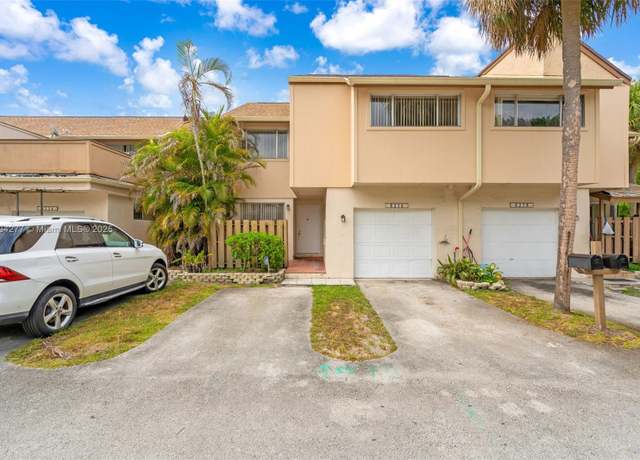 Property at 8256 NW 9th Ct #2, Plantation, FL 33324, 4 beds, 2.5 baths