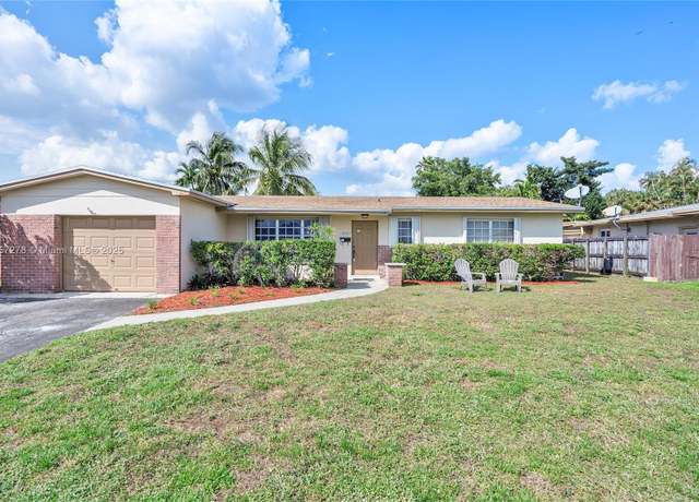 Property at 8301 NW 17th Ct, Pembroke Pines, FL 33024, 3 beds, 2 baths