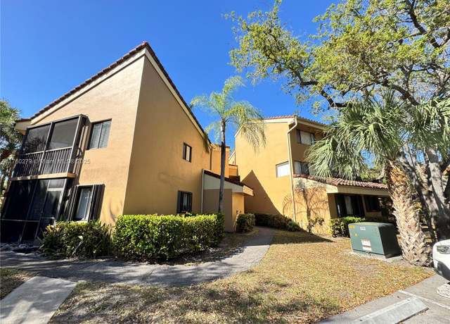 Property at 15525 Miami Lakeway N #102, Miami Lakes, FL 33014, 2 beds, 1.5 baths