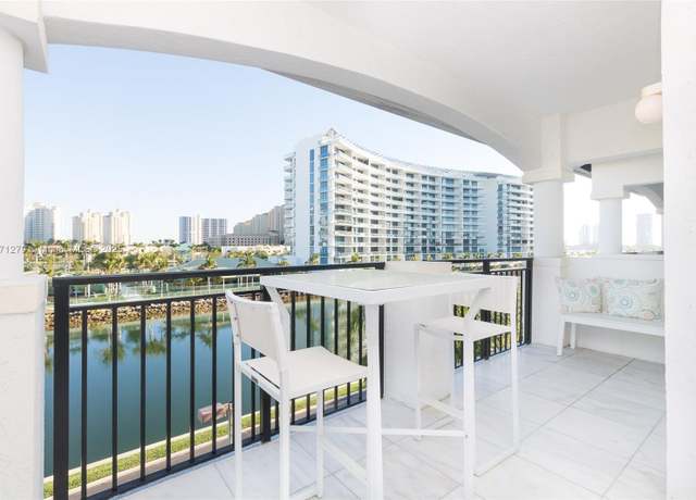Property at 3215 NE 184th St #14404, Aventura, FL 33160, 2 beds, 2 baths