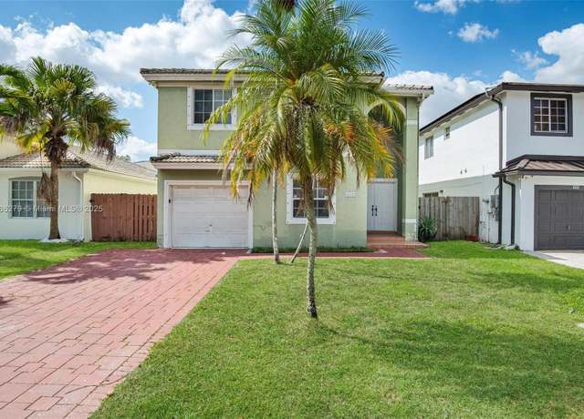 Property at 16122 SW 104th Ter, Miami, FL 33196, 5 beds, 3 baths