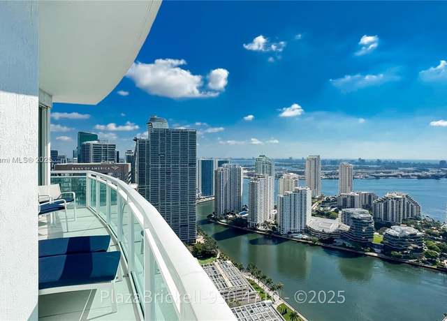 Property at 950 Brickell Bay Dr #4710, Miami, FL 33131, 2 beds, 2.5 baths