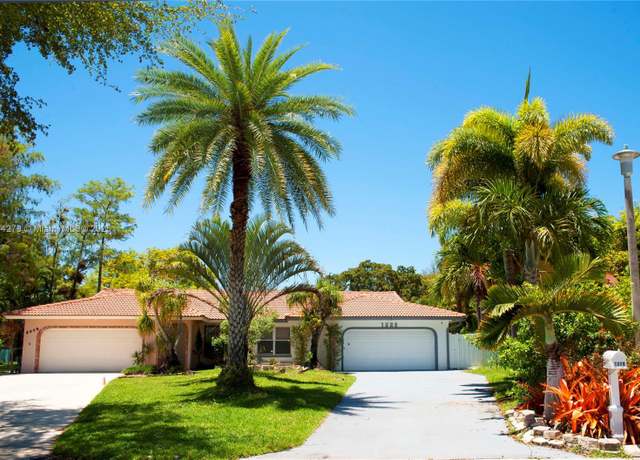 Property at 1328 NW 93rd Ter, Coral Springs, FL 33071, 3 beds, 2 baths