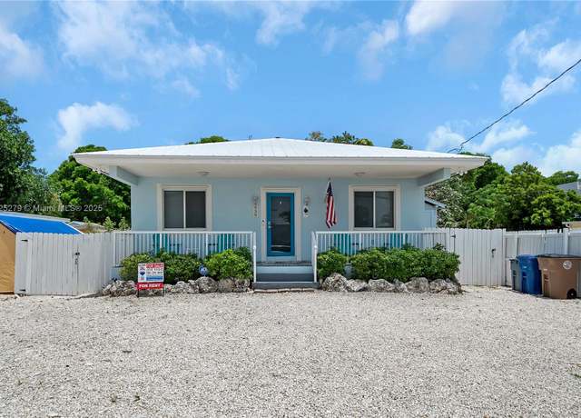 Property at 939 Plantation Rd, Key Largo, FL 33037, 3 beds, 2 baths