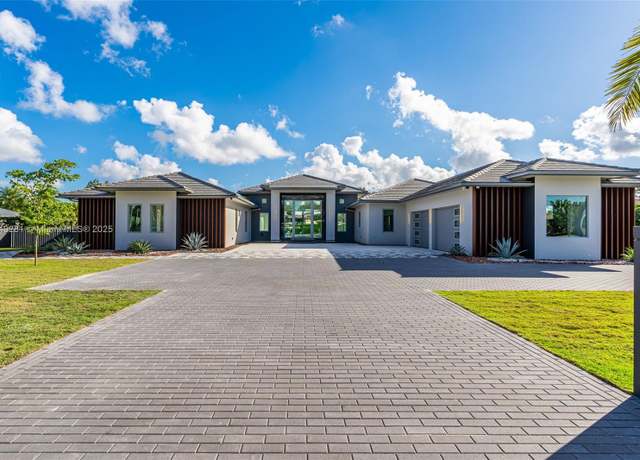 Property at 9790 SW 62nd St, Miami, FL 33173, 6 beds, 6.5 baths