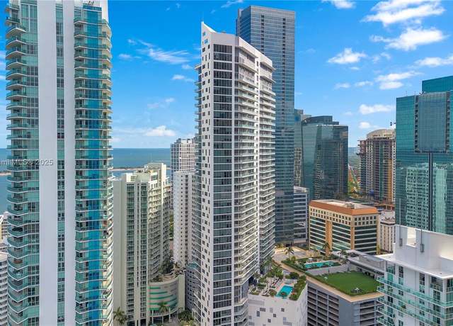 Property at 1300 Brickell Bay Dr #601, Miami, FL 33131, 1 bed, 1.5 baths