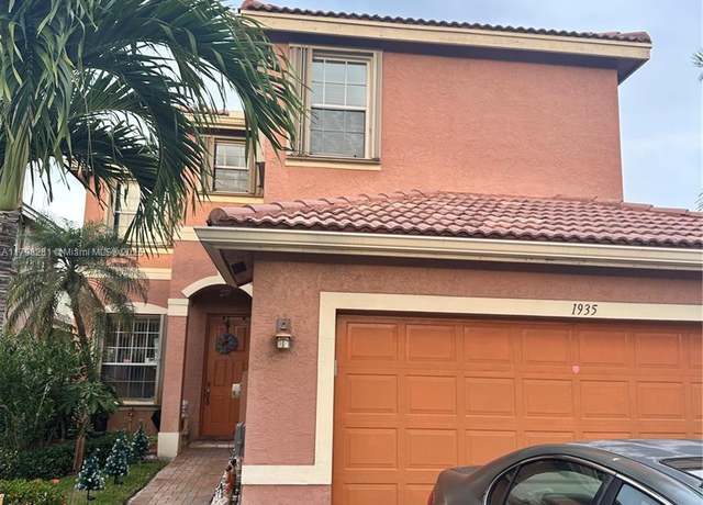 Property at 1935 SW 150th Ave, Miramar, FL 33027, 4 beds, 2.5 baths