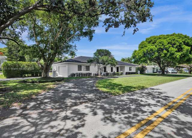 Property at 7941 SW 143rd St, Palmetto Bay, FL 33158, 4 beds, 2 baths