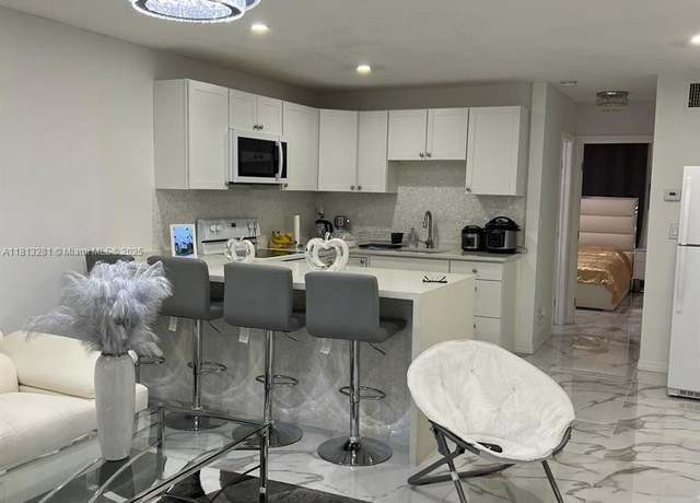 Property at 2905 Pierce St #7, Hollywood, FL 33020, 1 bed, 1 bath