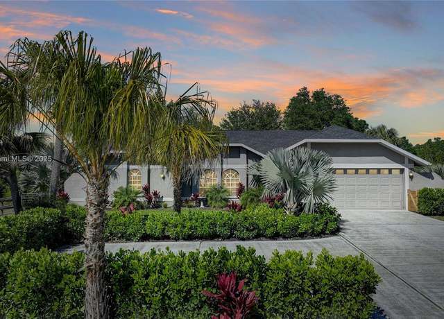 Property at 421 Dayton, Lehigh Acres, FL 33972, 4 beds, 3 baths