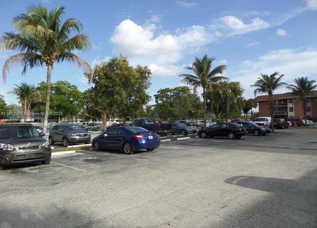Property at 17530 NW 68th Ave Unit C4002, Hialeah, FL 33015, 1 bed, 1 bath