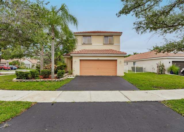 Property at 1326 Majesty Ter, Weston, FL 33327, 4 beds, 3.5 baths