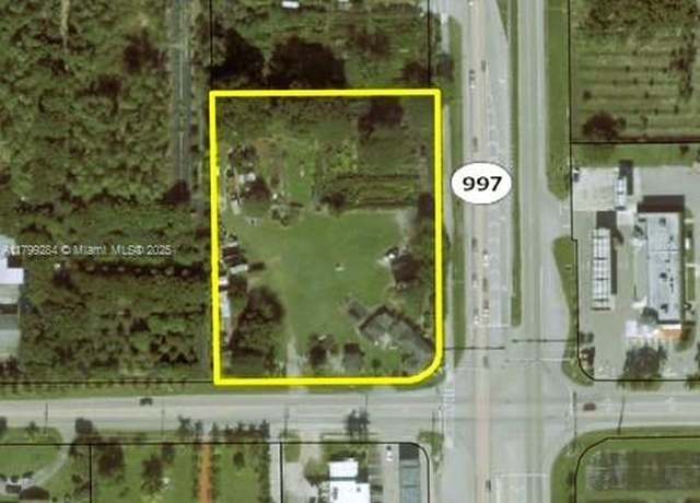 Property at 27190 SW 177th Ave, Homestead, FL 33031