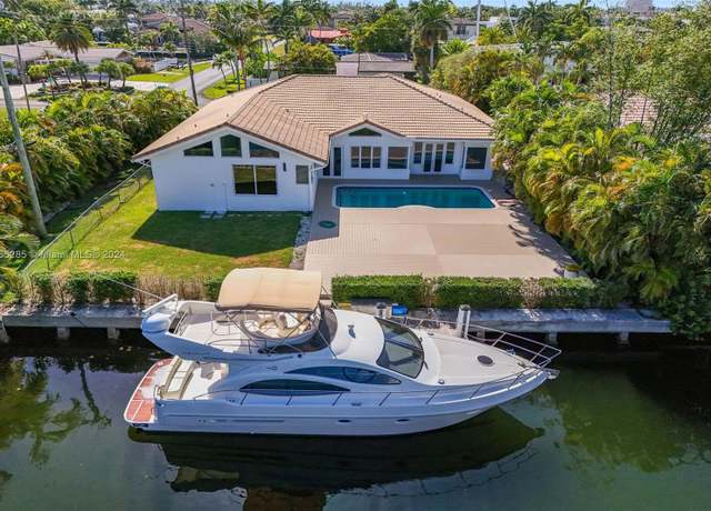 Property at 543 Hibiscus Dr, Hallandale Beach, FL 33009, 5 beds, 4.5 baths