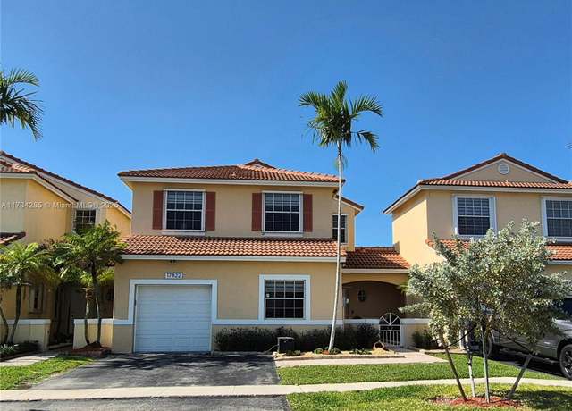 Property at 17822 SW 11th St, Pembroke Pines, FL 33029, 3 beds, 2.5 baths