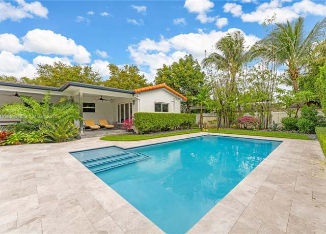 Property at 259 E Shore Dr E, Miami, FL 33133, 4 beds, 3.5 baths