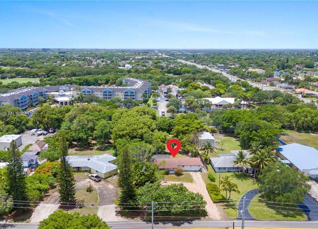 Property at 7075 High Ridge Rd, Boynton Beach, FL 33426, 3 beds, 2 baths