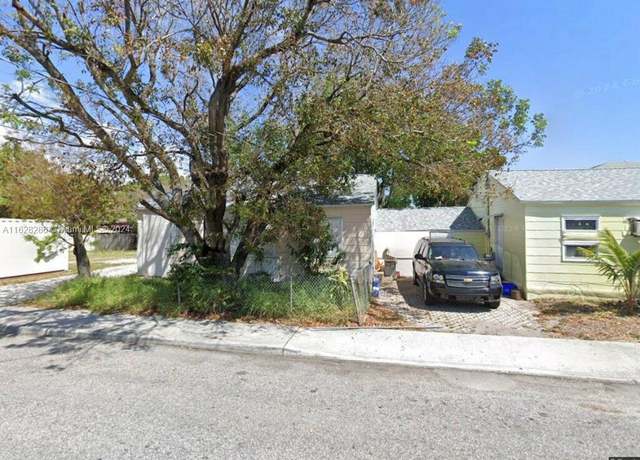 Property at 1006 3rd Ave, Lake Worth, FL 33460, 2 beds, 1 bath