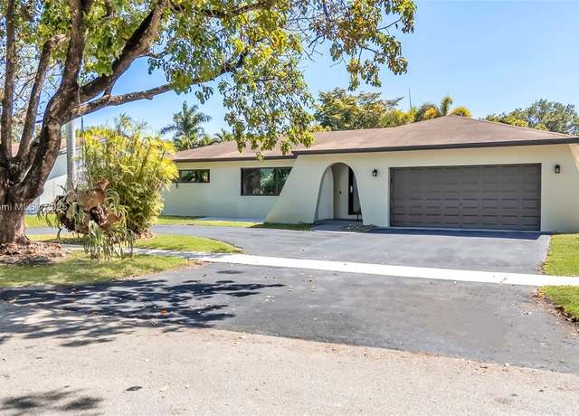 Property at 5136 SW 87th Ter, Cooper City, FL 33328, 4 beds, 2 baths