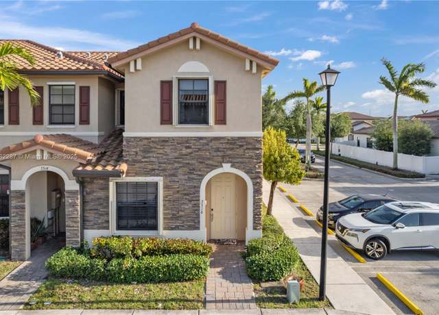 Property at 3516 W 88th Ter, Hialeah, FL 33018, 3 beds, 2.5 baths
