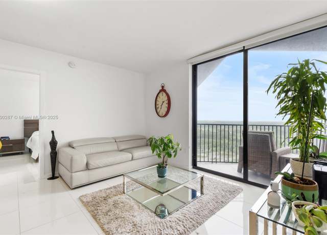 Property at 5300 NW 85th Ave #1104, Doral, FL 33166, 2 beds, 2 baths