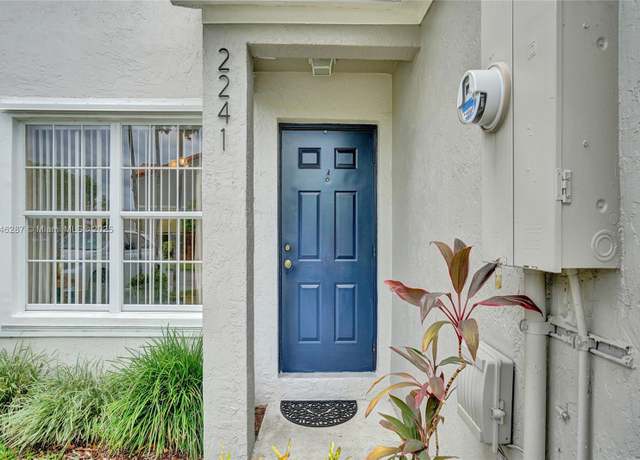 Property at 2241 SW 84th Ter, Miramar, FL 33025, 3 beds, 2 baths