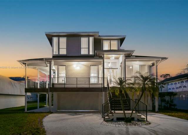 Property at 606 Indiana Ave, Palm Harbor, FL 34681, 5 beds, 3 baths