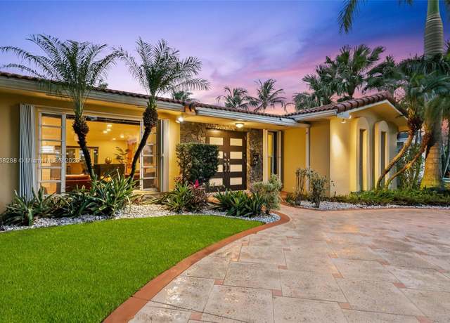 Property at 1406 Coolidge St, Hollywood, FL 33020, 3 beds, 2 baths