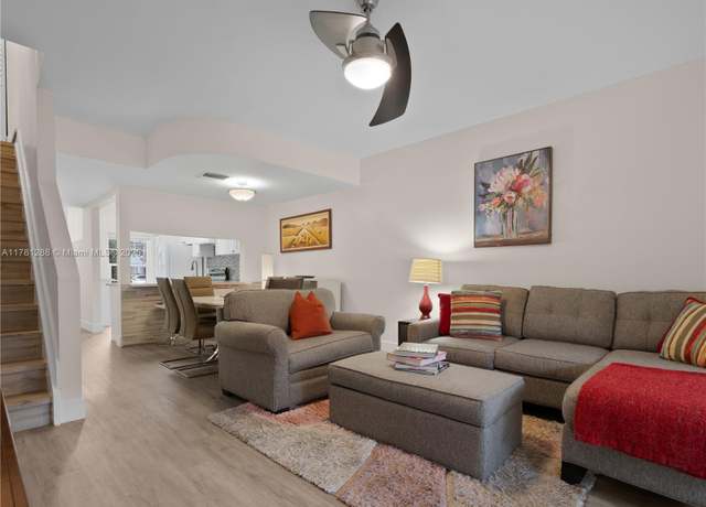 Property at 3313 Cabaret Ln, Margate, FL 33063, 2 beds, 2.5 baths