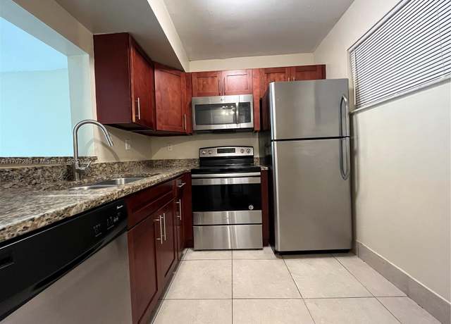 Property at 3700 NW 21st St #304, Lauderdale Lakes, FL 33311, 1 bed, 1 bath