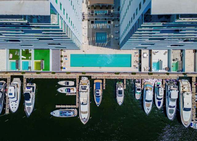 Property at 400 Sunny Isles Blvd #307, Sunny Isles Beach, FL 33160, 3 beds, 2.5 baths