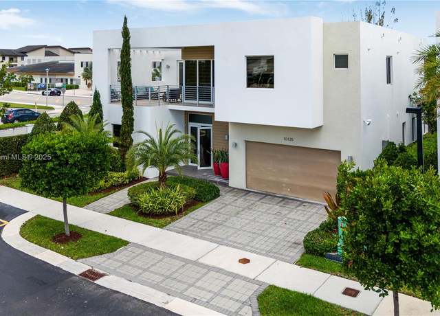 Property at 10135 NW 77th St, Doral, FL 33178, 4 beds, 4 baths