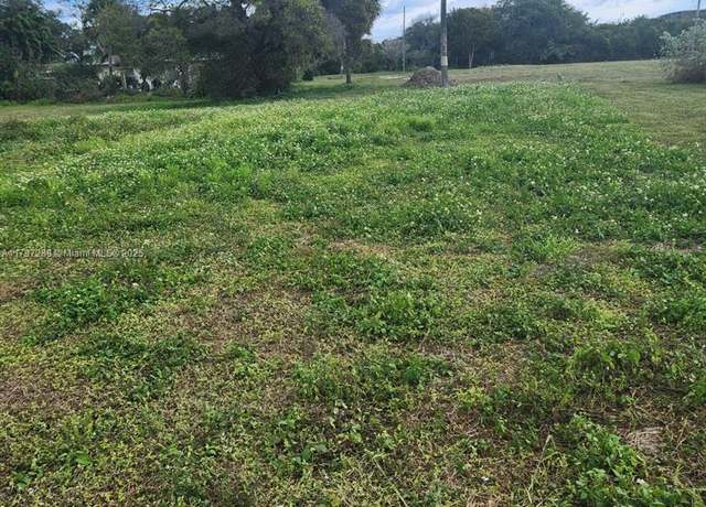 Property at 454 N Deerfield Ave, Deerfield Beach, FL 33441
