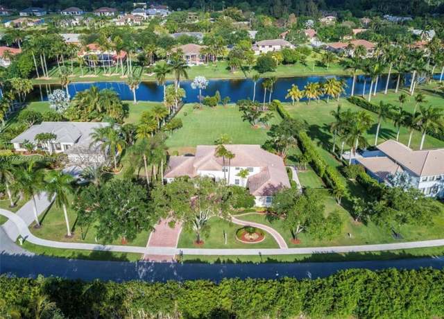 Property at 4212 SW 107th Way, Davie, FL 33328, 4 beds, 3 baths