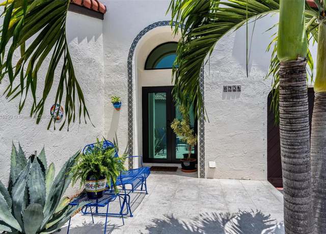 Property at 8936 SW 6th Ln, Miami, FL 33174, 3 beds, 2 baths