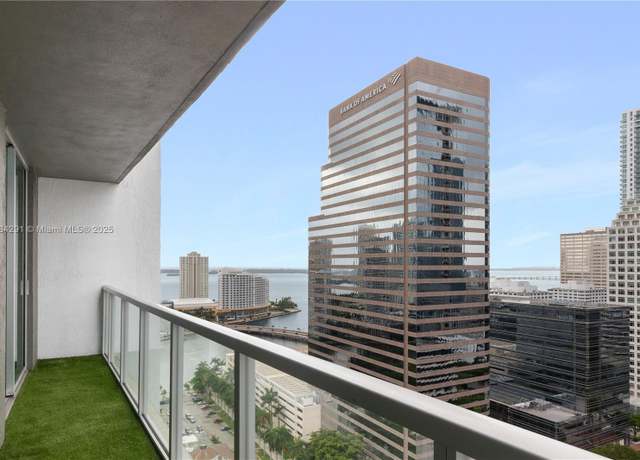 Property at 500 Brickell Ave #2606, Miami, FL 33131, 1 bed, 1 bath