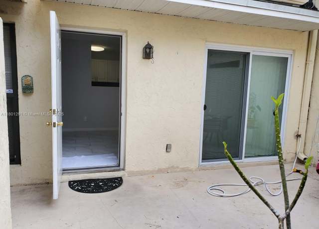 Property at 637 Executive Center Dr Unit N102, West Palm Beach, FL 33401, 1 bed, 1 bath
