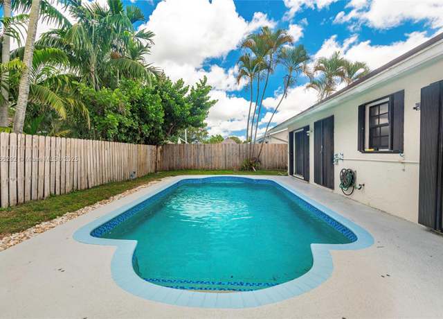 Property at 11533 SW 59th Ct, Cooper City, FL 33330, 3 beds, 2 baths