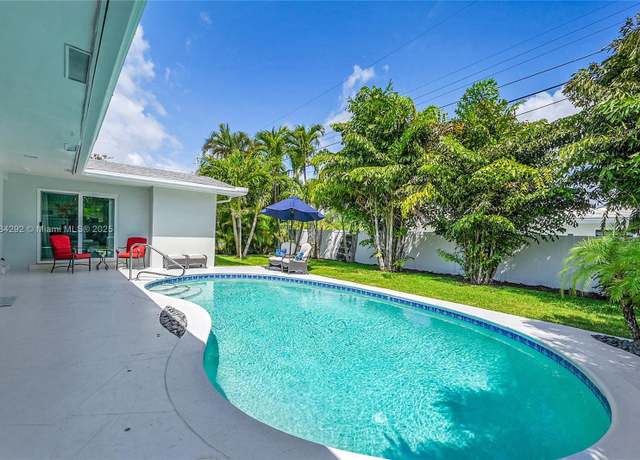 Property at 2133 NE 63rd Ct, Fort Lauderdale, FL 33308, 3 beds, 2 baths